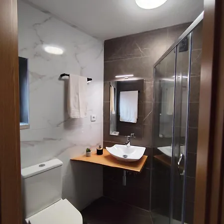 Casa Do Canastro * Мондин-ди-Башту