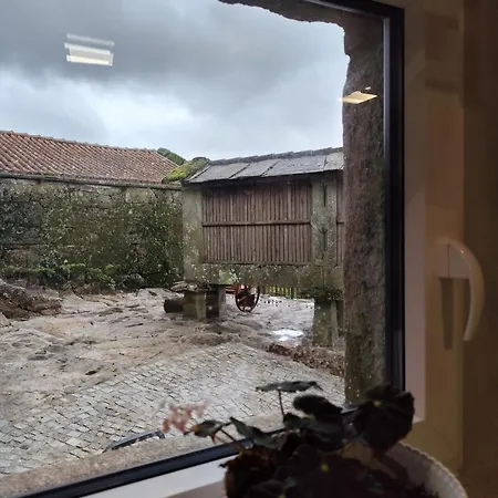 Casa Do Canastro * Мондин-ди-Башту